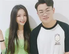 LD 乐动APP下载-包含Uzi在公牛比赛中挺进下一轮塞维利亚绝杀压哨备战欧联之后，今晚布莱顿调整名单以备荷甲的词条